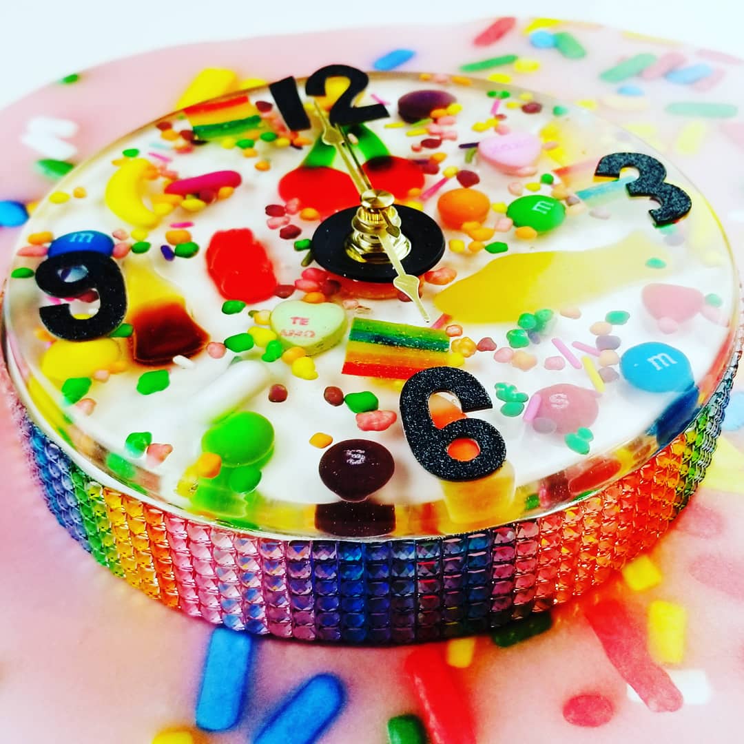 A CANDY CLOCK – Happi Crafts